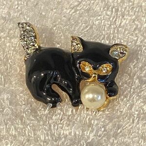 Vintage Black Enamel Kitty Cat Brooch with Faux Pearl & Rhinestones